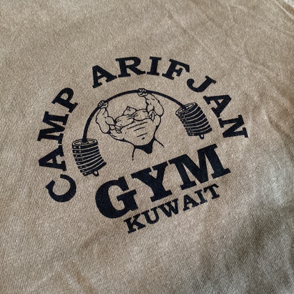 Camp Arifjan Kuwait Gym Bodybuilder Tee NWT